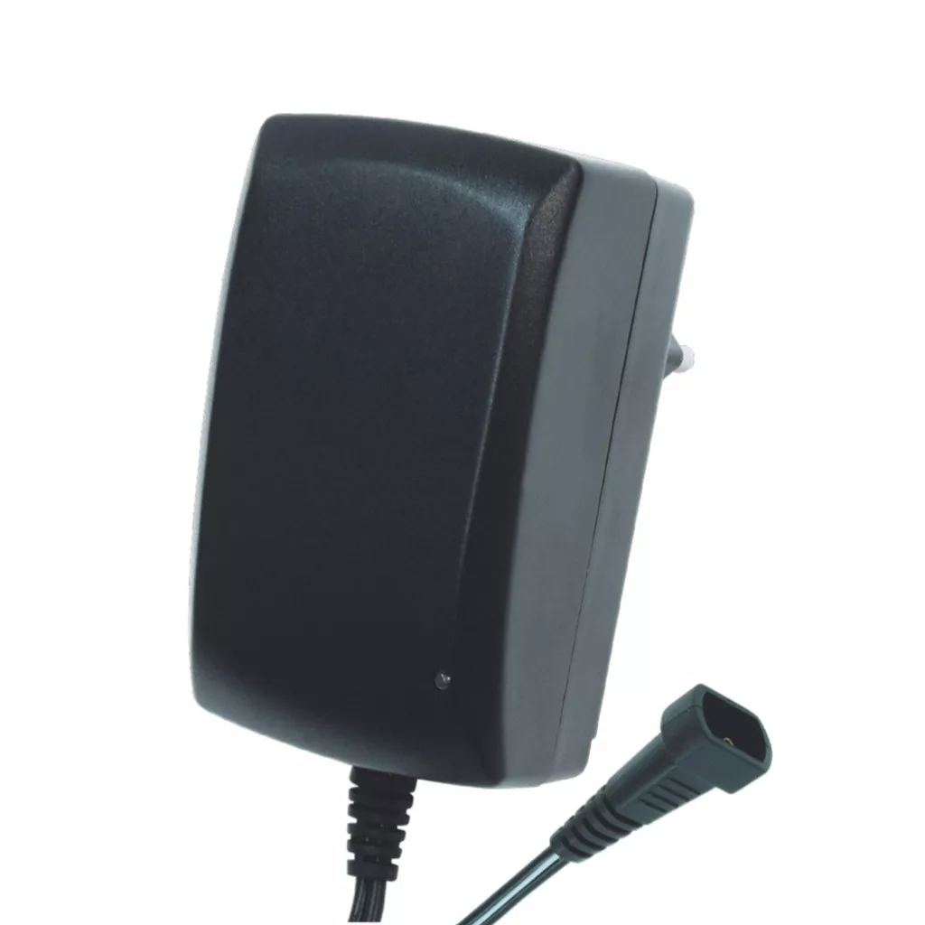 Home MW MD25 állítható hálózati adapter, 3-12 V DC, 2250 mA, 6 csatlakozóval